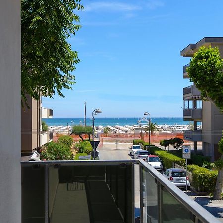 Residence Royal Rimini Zewnętrze zdjęcie