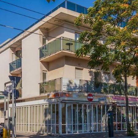 Residence Royal Rimini Zewnętrze zdjęcie