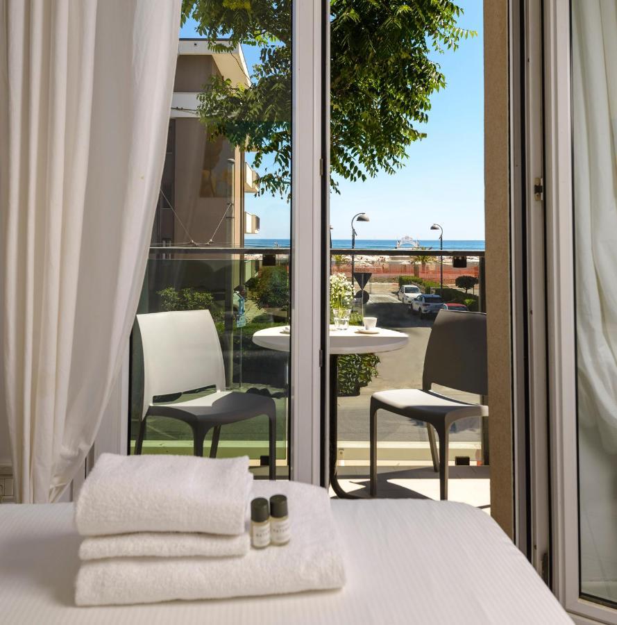 Residence Royal Rimini Zewnętrze zdjęcie