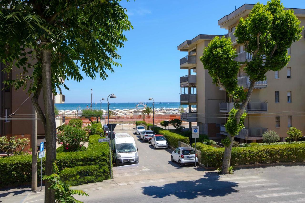 Residence Royal Rimini Zewnętrze zdjęcie