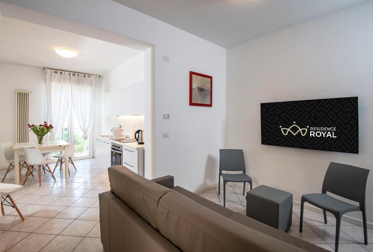 Residence Royal Rimini Zewnętrze zdjęcie