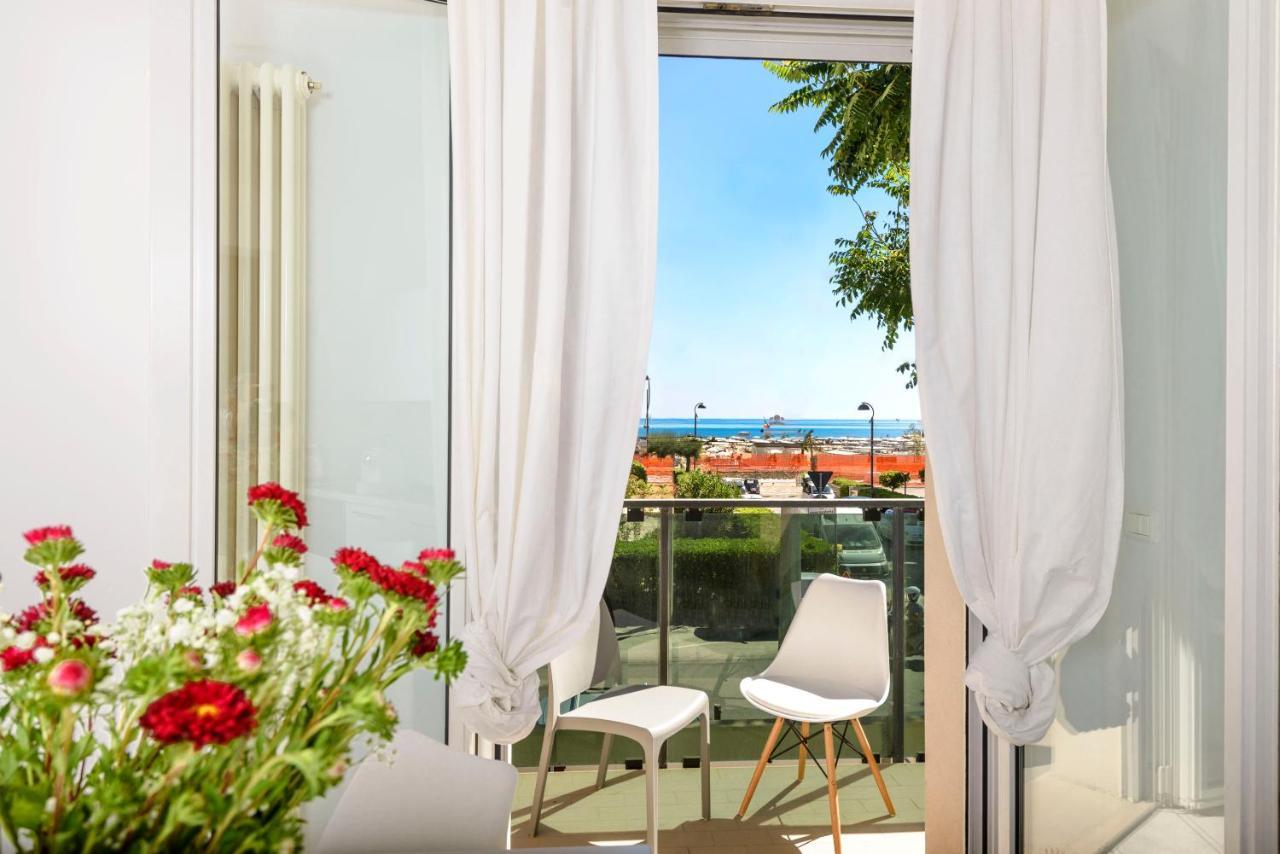 Residence Royal Rimini Zewnętrze zdjęcie