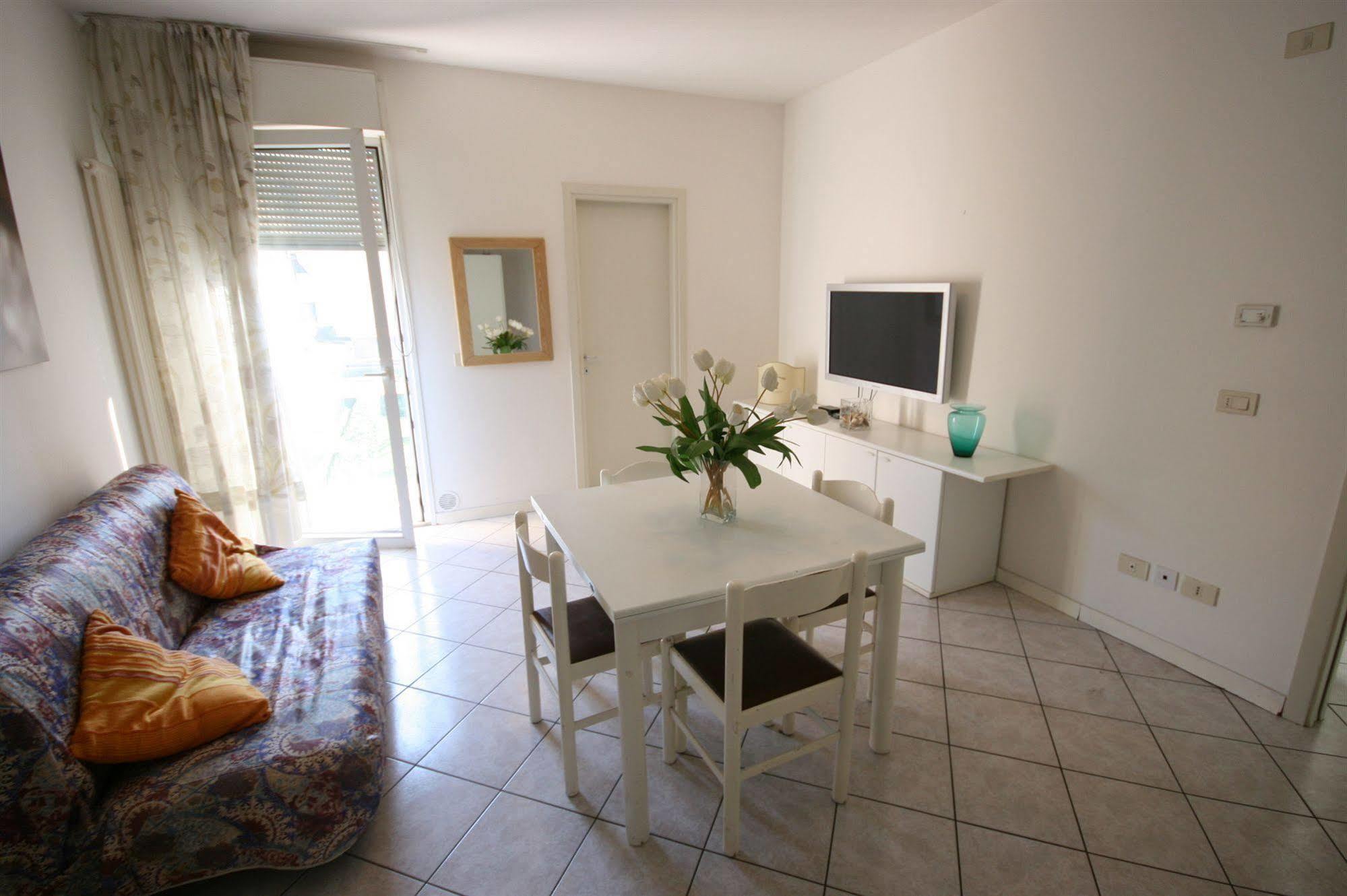 Residence Royal Rimini Zewnętrze zdjęcie
